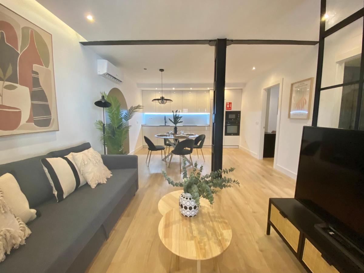 Am IV Segovia Vut Apartment ภายนอก รูปภาพ