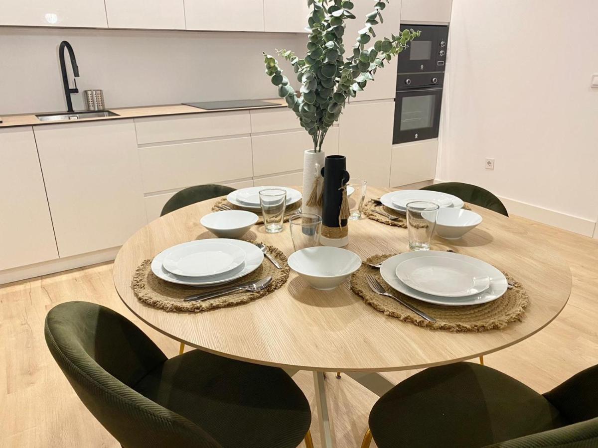 Am IV Segovia Vut Apartment ภายนอก รูปภาพ