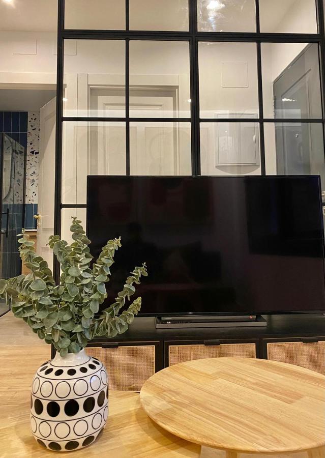 Am IV Segovia Vut Apartment ภายนอก รูปภาพ