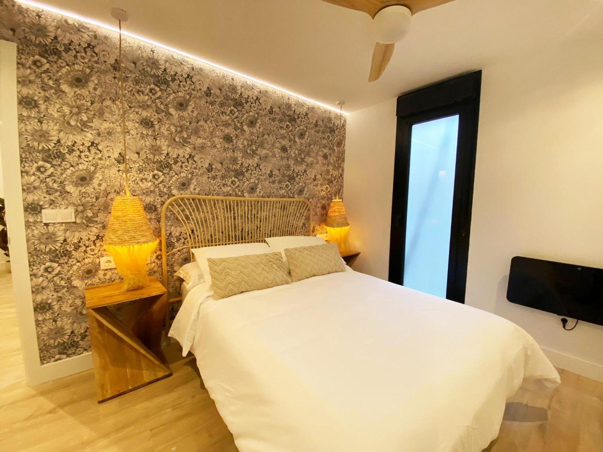 Am IV Segovia Vut Apartment ภายนอก รูปภาพ