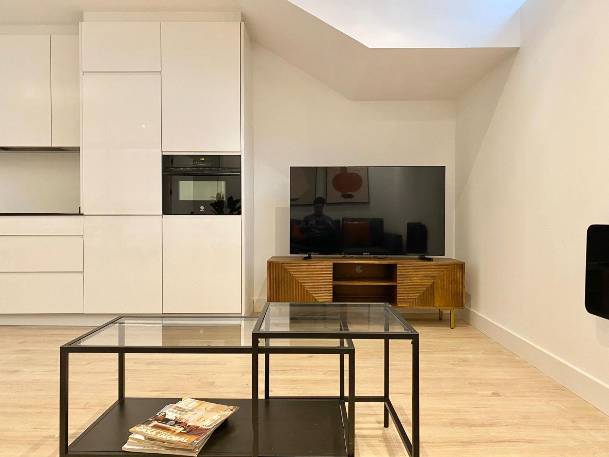 Am IV Segovia Vut Apartment ภายนอก รูปภาพ
