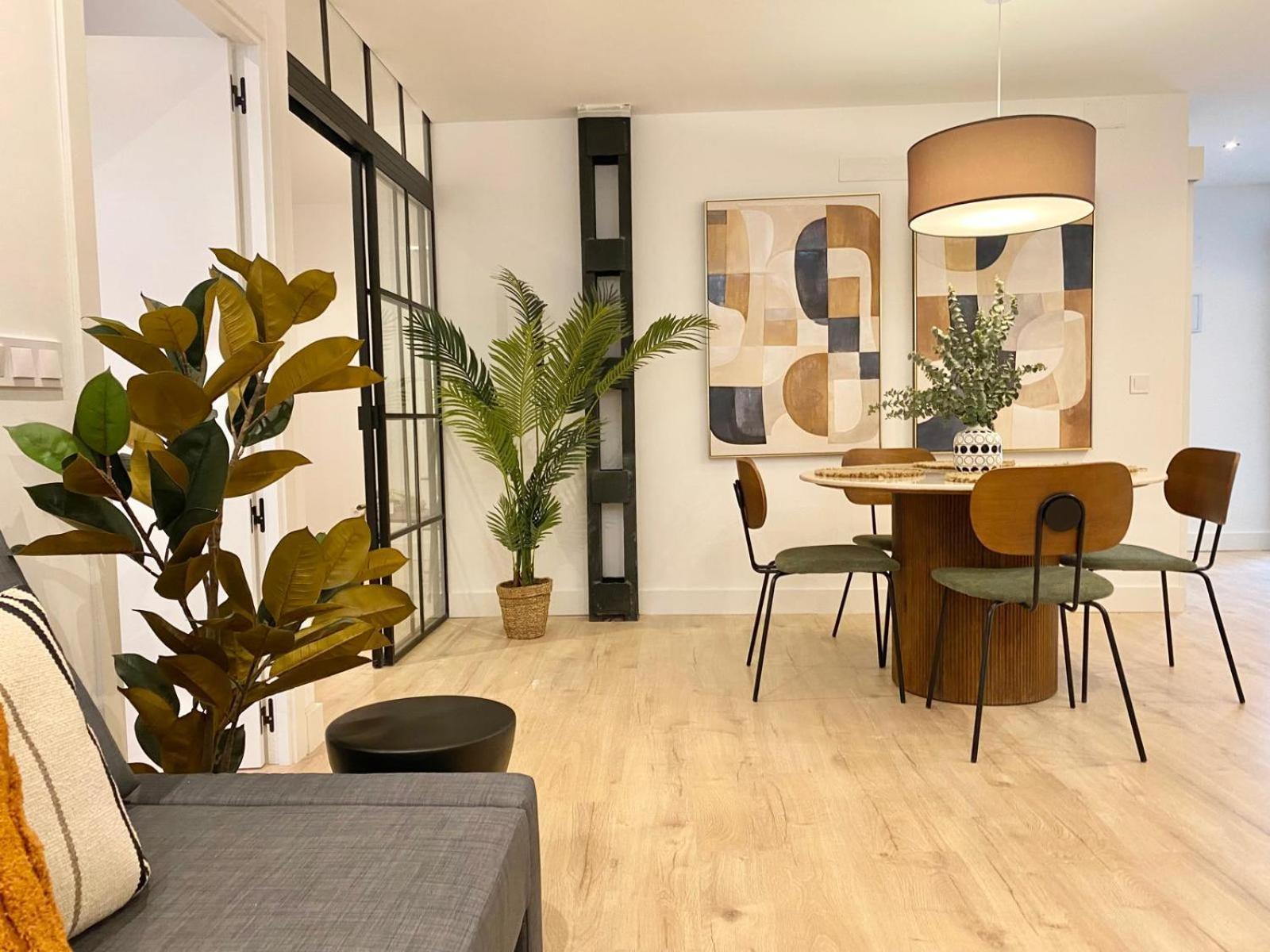 Am IV Segovia Vut Apartment ภายนอก รูปภาพ